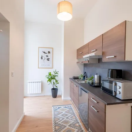 Retreat Downtown Апарт-отель Прага