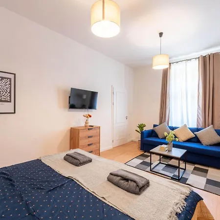 Retreat Downtown Апарт-отель