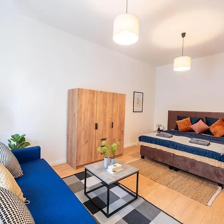 Апарт-отель Retreat Downtown